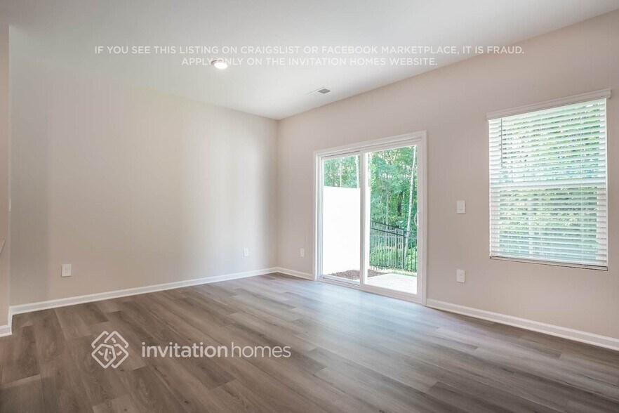 Building Photo - 924 Greenville Wy