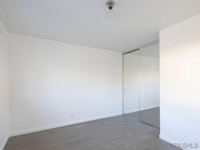 Building Photo - 721 Camino Del Mar