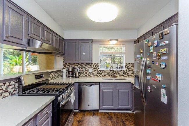 Building Photo - 44 S Waxberry Rd