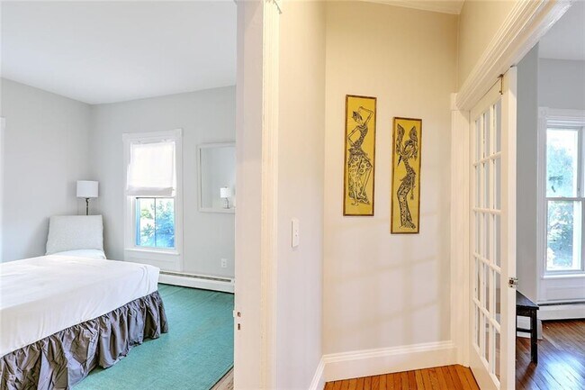 Building Photo - 13 Rhode Island Ave