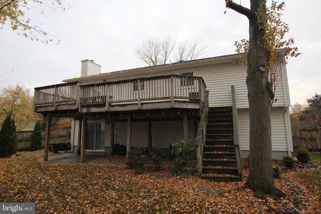 Building Photo - 4500 Lantern Pl