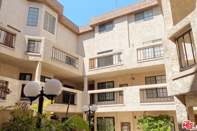 Building Photo - 12321 Ocean Park Blvd