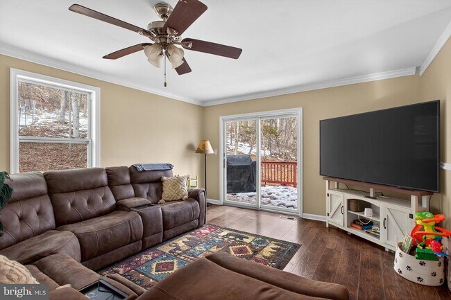 Building Photo - 1238 Logger Dr