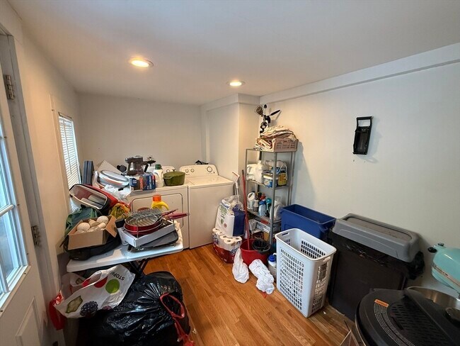 Building Photo - 7-9 Biltmore St