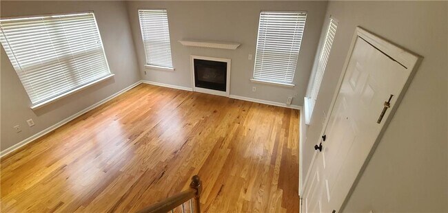 Building Photo - 790 Windcroft Cir NW