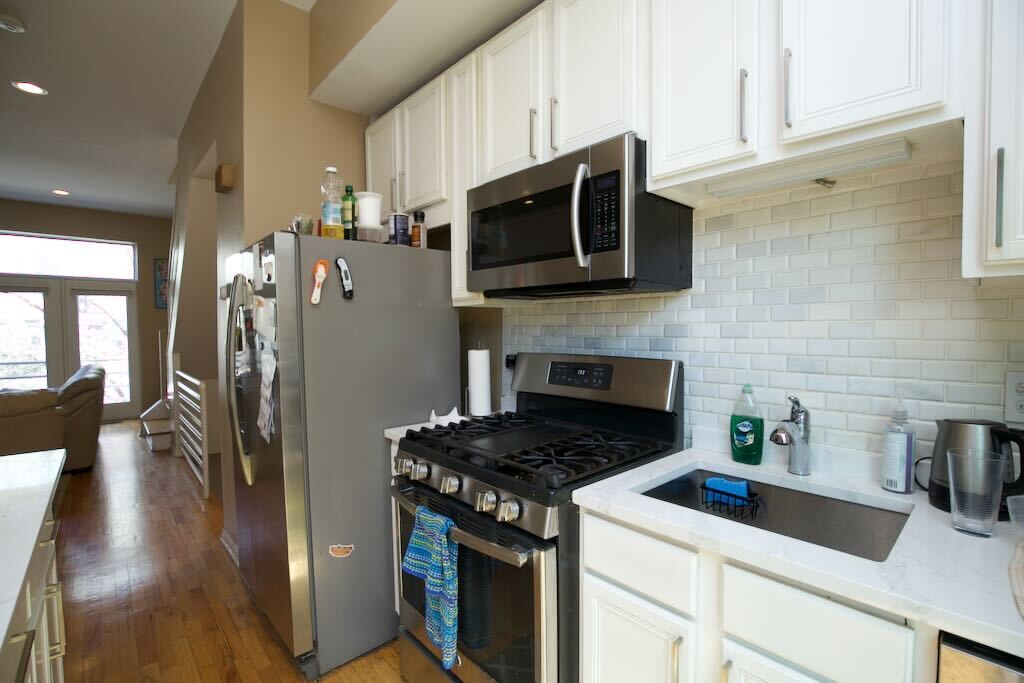 Building Photo - 2205 W Ohio St