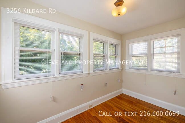 Building Photo - 3256 Kildare Rd