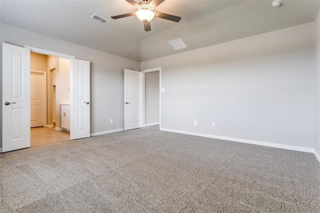 Building Photo - 708 McKenna Dr