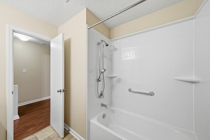 Building Photo - 10 Hartford Ct