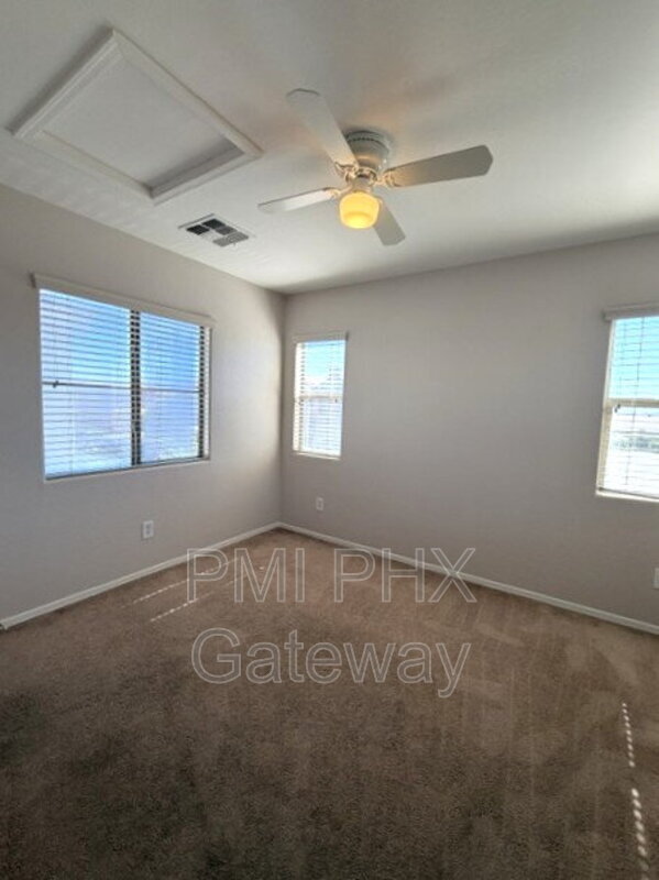 Building Photo - 453 N Citrus Ln