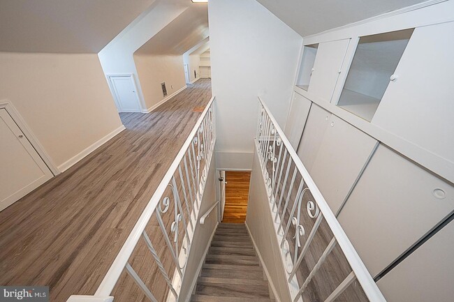 Building Photo - 1457 Manoa Rd