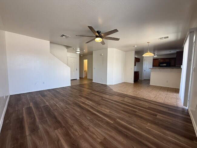 Building Photo - "Spacious 4-Bedroom Haven with 2 Bath Retreats in Laveen's Heart – 1,893 Sq Ft of Comfort!"