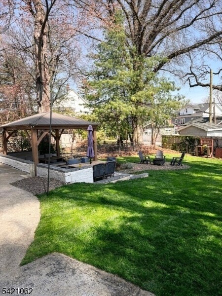 Building Photo - 329 Orange Rd