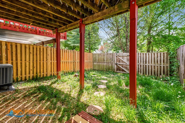 Building Photo - 2589 Ambling Cir