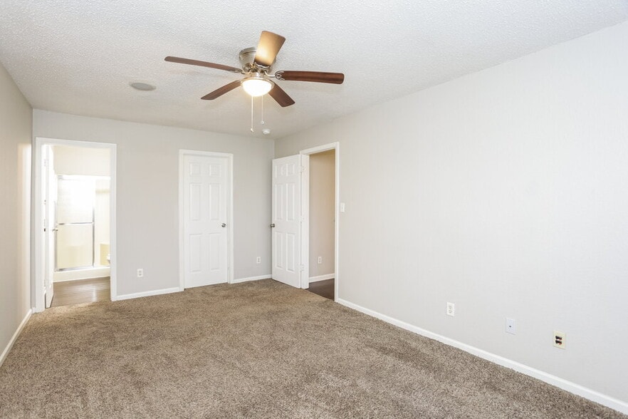 Building Photo - 1495 Egret Ln