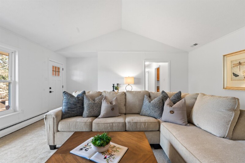 Building Photo - 315 Beaverdam Rd