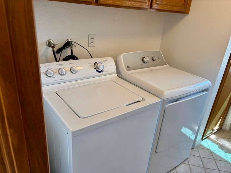 Building Photo - 1320 Seacoast Dr