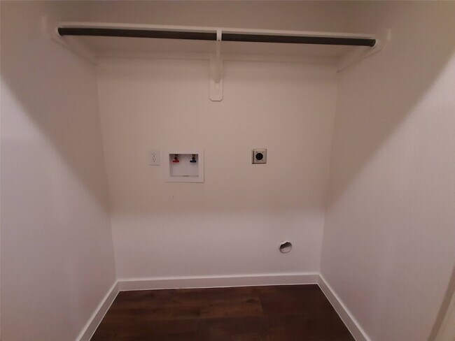 Building Photo - 25539 Starling Ln