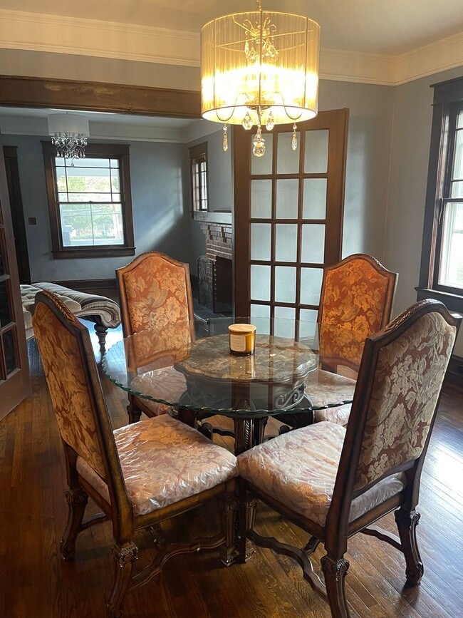 Building Photo - Charming 3 Bed / 1 Bath Bungalow – Prime Location Near Downtown Hickory