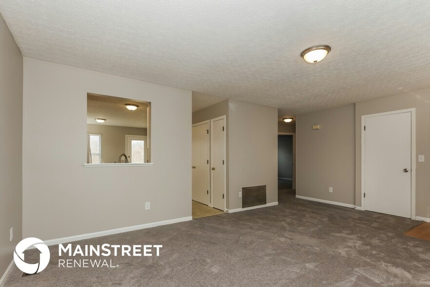 Building Photo - 2079 Queens Meadow Ln