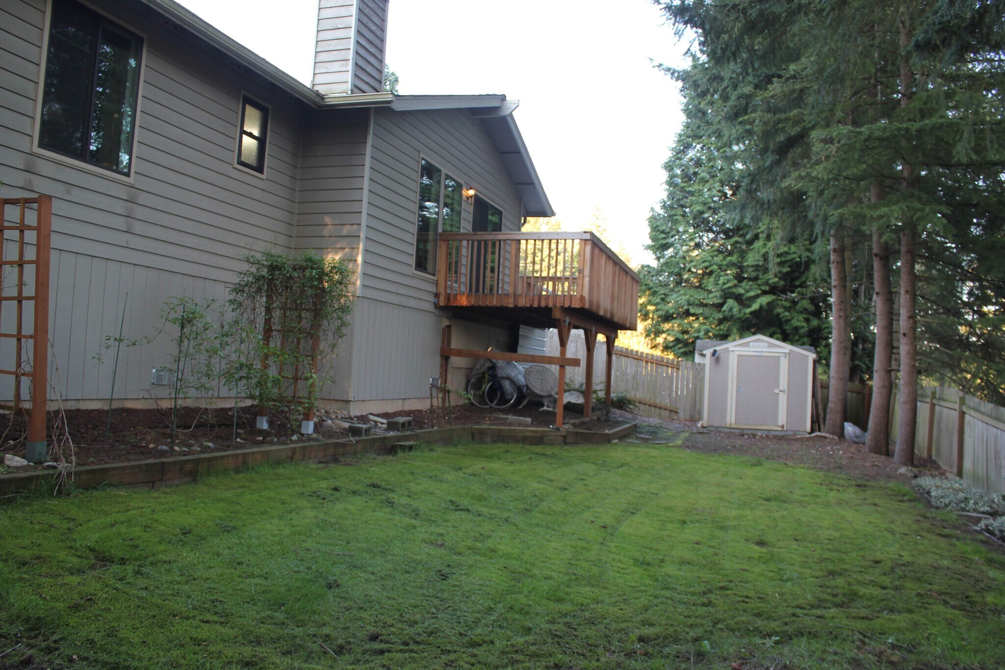 Building Photo - 12939 NE 195th Pl