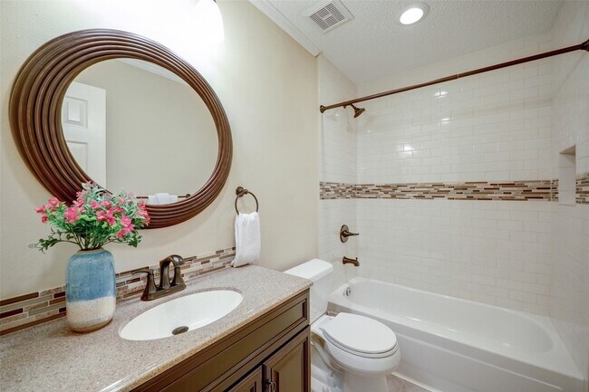 Building Photo - 60 W Indian Sage Cir