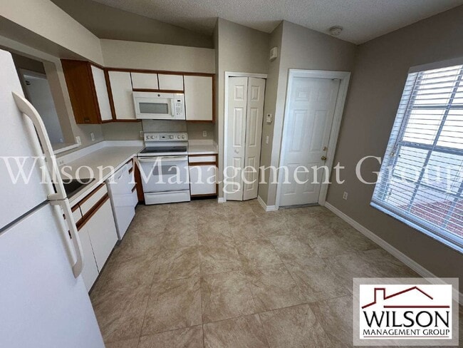 Building Photo - 660 Marlene Dr