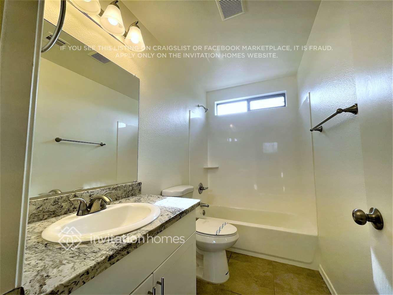 Building Photo - 1576 E Orchid Ct