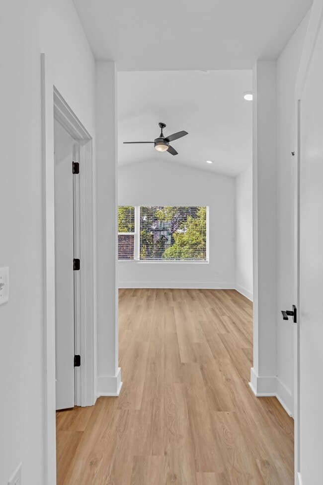 Building Photo - NEW BUILD