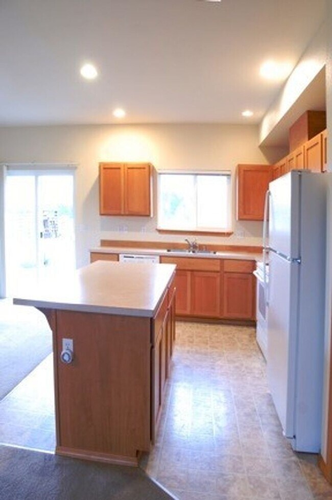 Building Photo - 18419 - W-S Properties, LLC