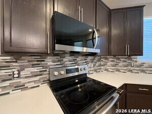 Building Photo - 8708 Laurel Canyon Dr