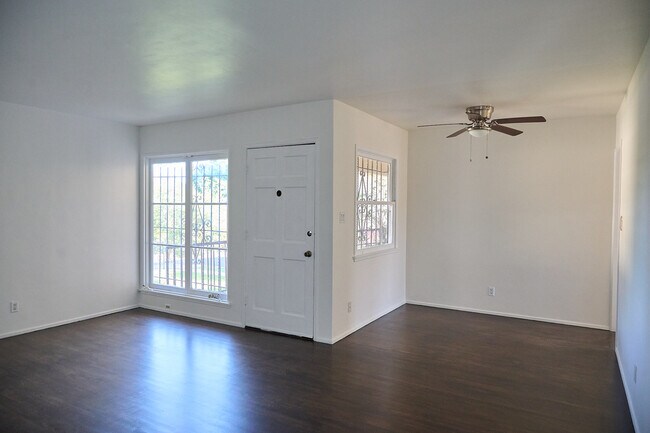 Building Photo - 5707 Clemson St