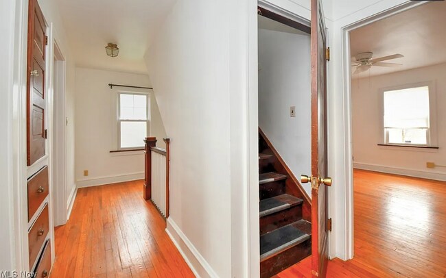 Building Photo - 3133 Albion Rd