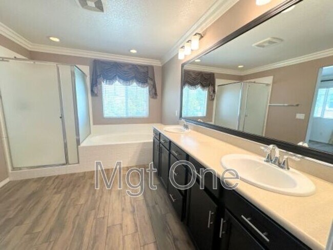 Building Photo - 9369 Greenbelt Pl