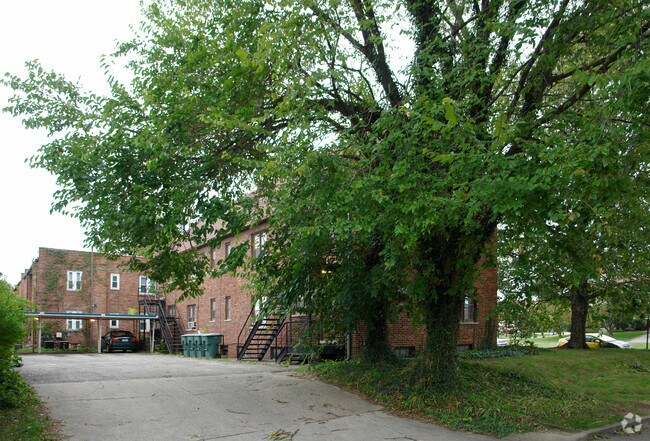 Building Photo - 1542 Northwest Blvd