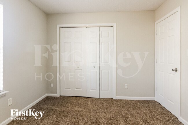 Building Photo - 11413 Kristen Cir