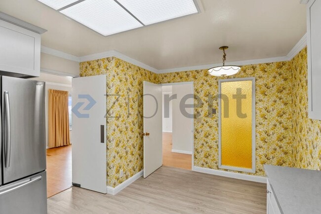 Building Photo - 78 St Marks Ct