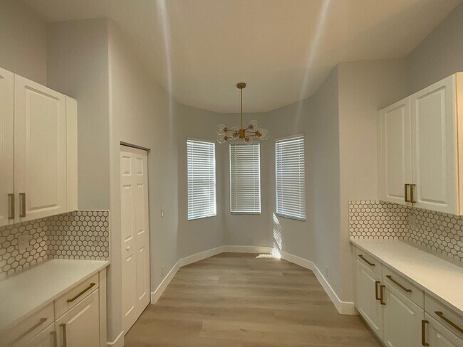 Building Photo - 8273 Manjack