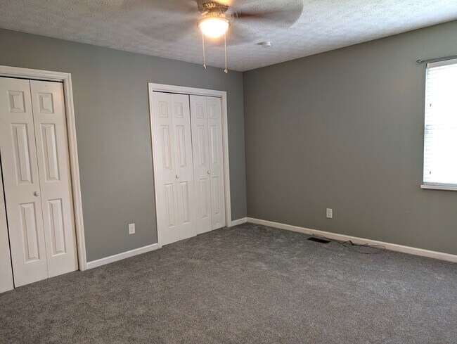 Building Photo - 10609 Sprawls Point