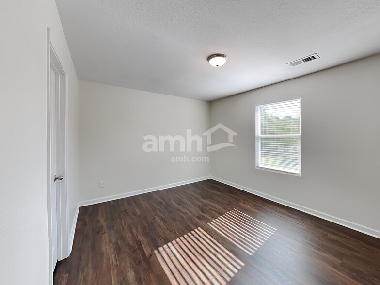 Building Photo - 253 Rustling Way