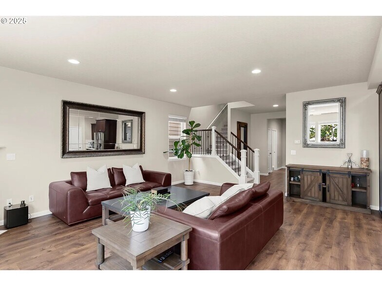 Living Area - 16954 NW Antonio St