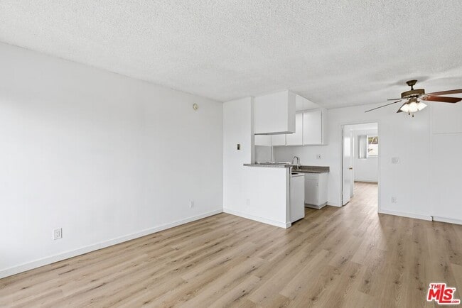 Building Photo - 711 Machado Dr