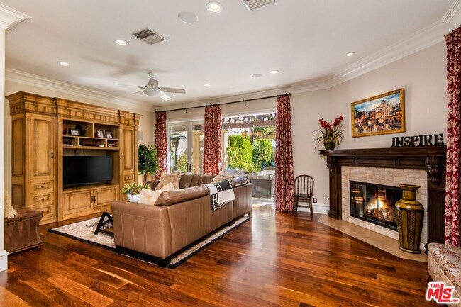 Building Photo - 24908 Bella Vista Dr