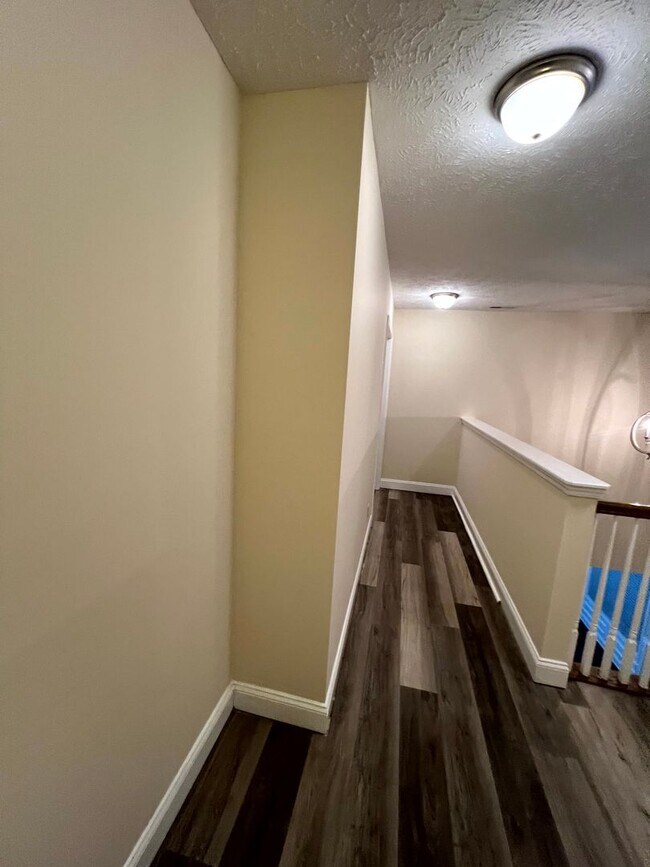 Building Photo - 2458 Market Hill Dr