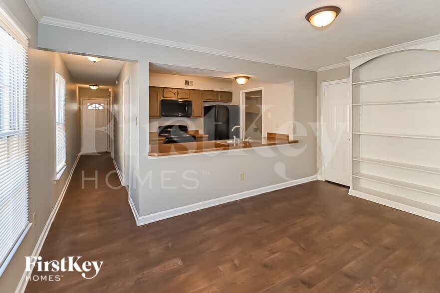 Building Photo - 6512 Lancer Dr