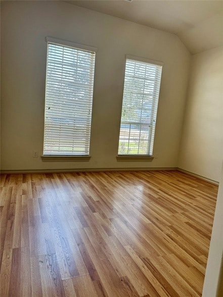 Building Photo - 3314 Selene Dr