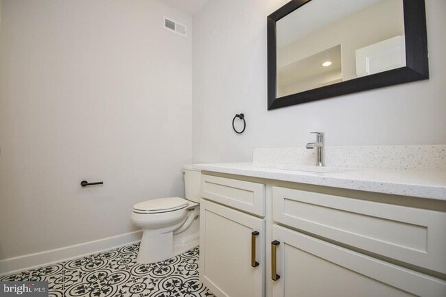 Building Photo - 8276 Safarian Way