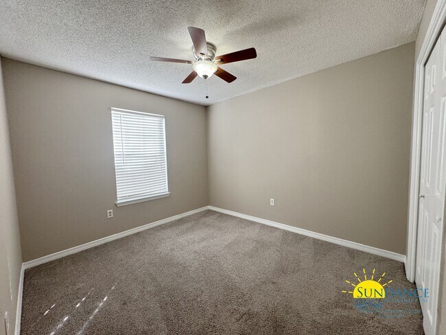Building Photo - 130 Wright Cir