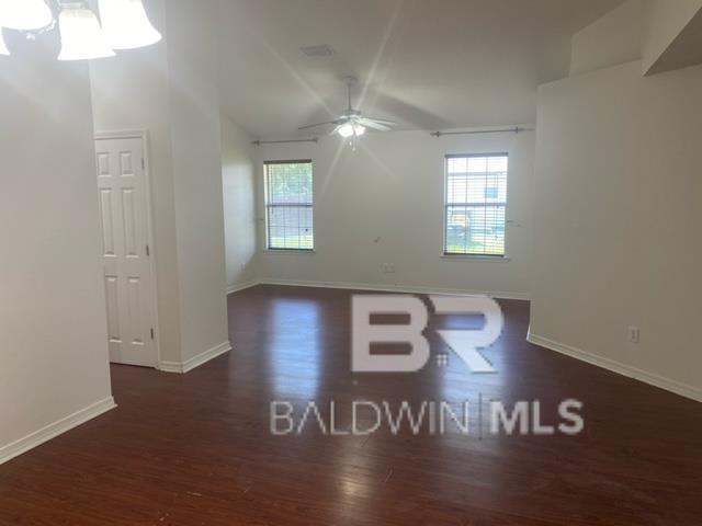 Building Photo - 770 Wedgewood Dr