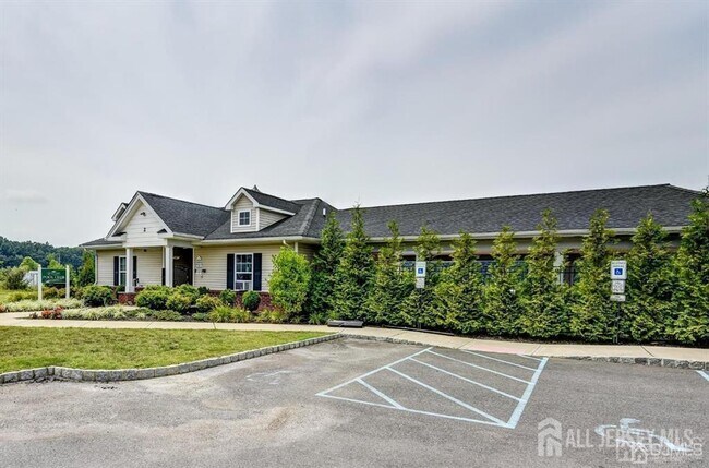 Building Photo - 90 Morgan Way